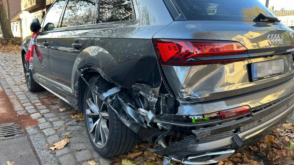 Wirtschaftlicher Totalschaden an einem Audi SUV